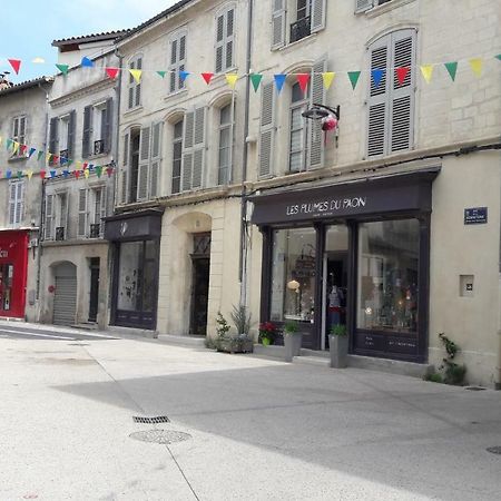 Appartement le 4bis à Avignon Extérieur photo